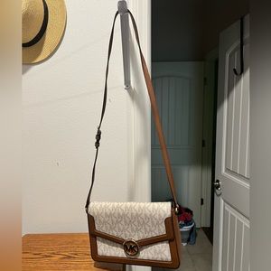 Authentic Michal Kors Crossbody